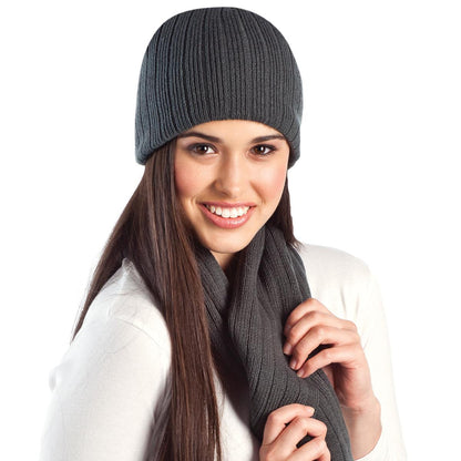 4235    Cable Knit Beanie