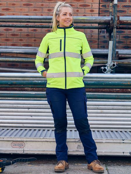 Women's Flx & Move™ Cargo Pants