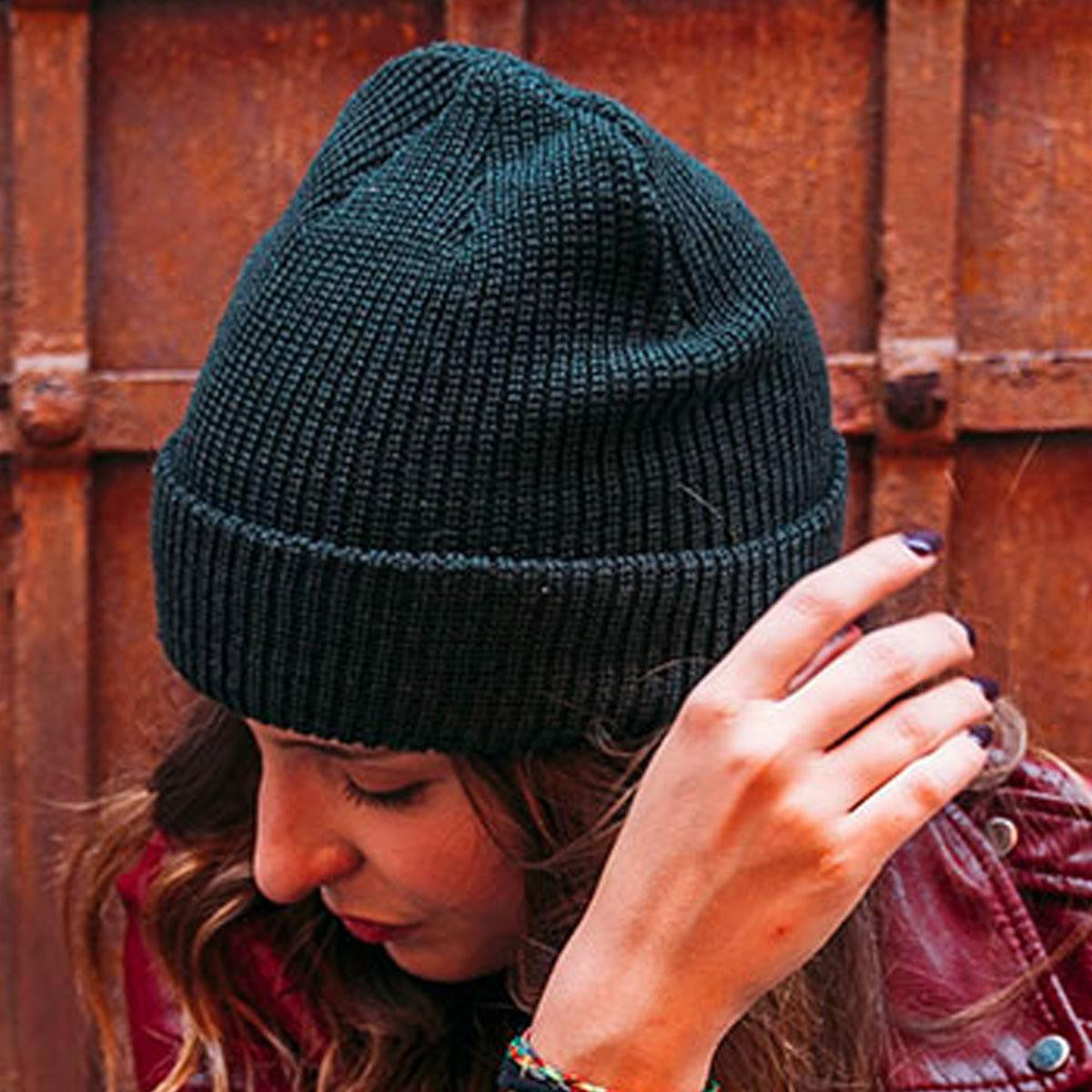 A4050    Woolly Beanie